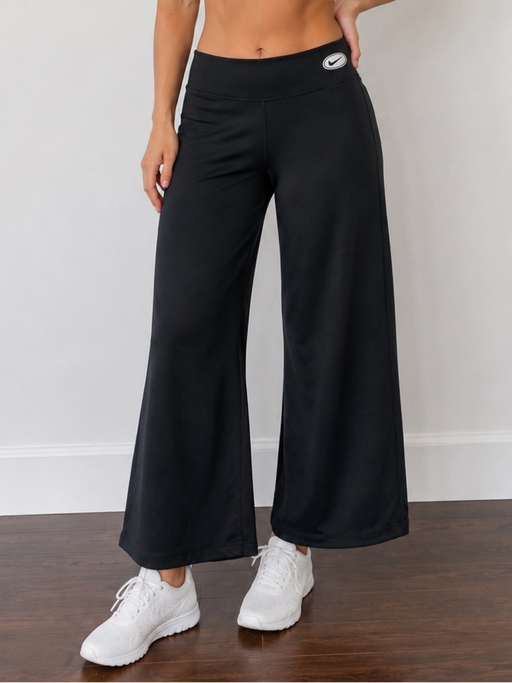 Nike Loose Fit Wide Leg Black Cropped Leggings Thick Heavy Duty Pants Size Large